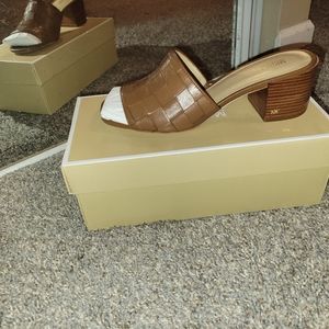 NEW Michael Kors Ingrid woven leather mules
